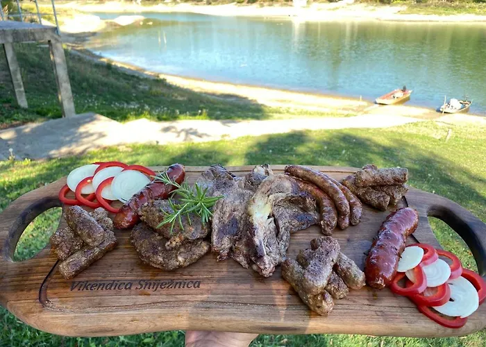 Vikendica Jezero - Vikendica